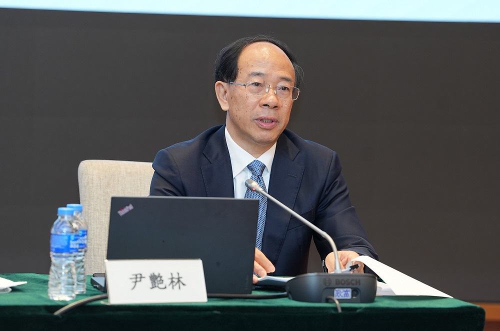 尹艳林澳门.jpg