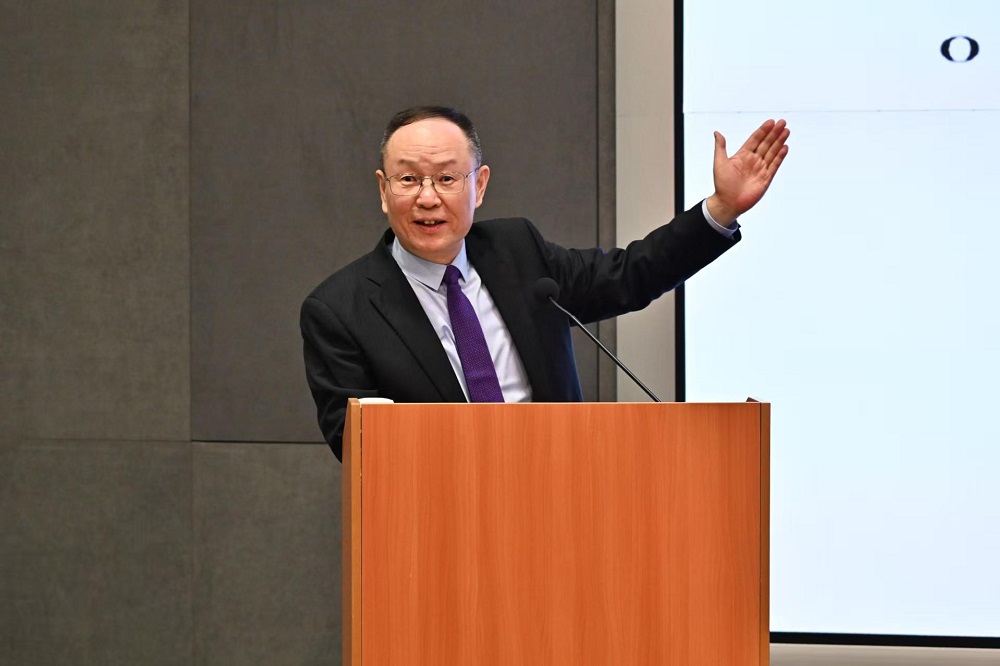 王一鸣.jpg